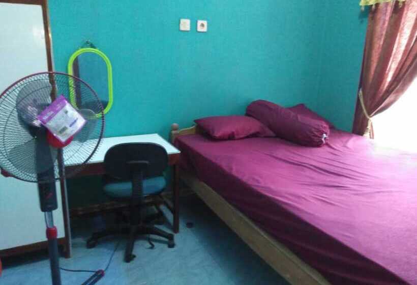 Sutrisno Homestay Hostel