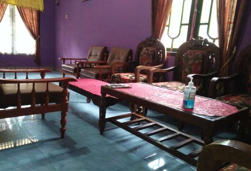 Sutrisno Homestay Hostel