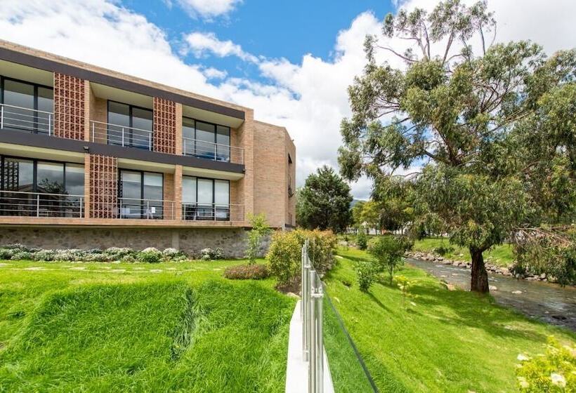 Venue Batán Hotel & Suites