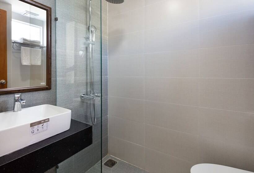 Xo Hotel & Apartments