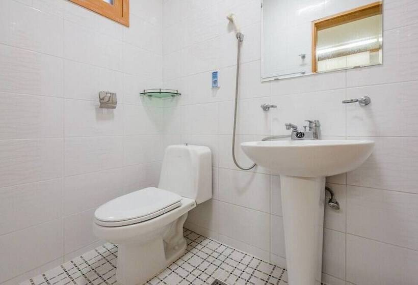 Youngwol Cloud Garden Pension