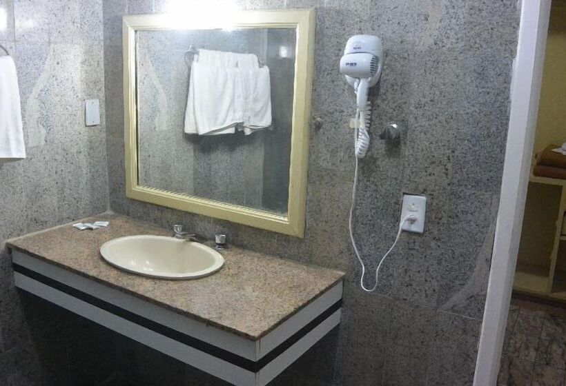 Ytacaranha Hotel De Serra