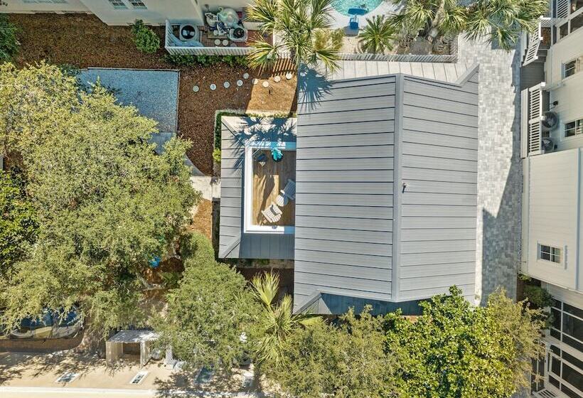 Quaint 2br/2.5ba Cottage Nestled Between 30a & Panama City Beach! Sleeps 6!