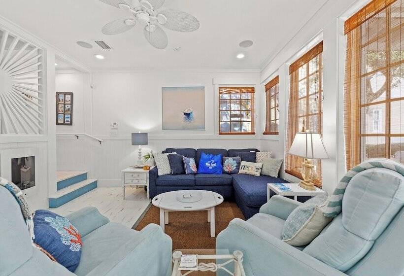 Quaint 2br/2.5ba Cottage Nestled Between 30a & Panama City Beach! Sleeps 6!