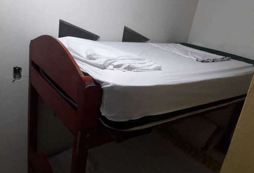 هاستل Ayaymama Mystic Backpacker