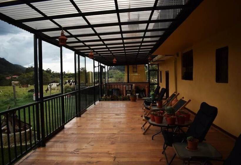 فندق صغير Subachoque Hostal