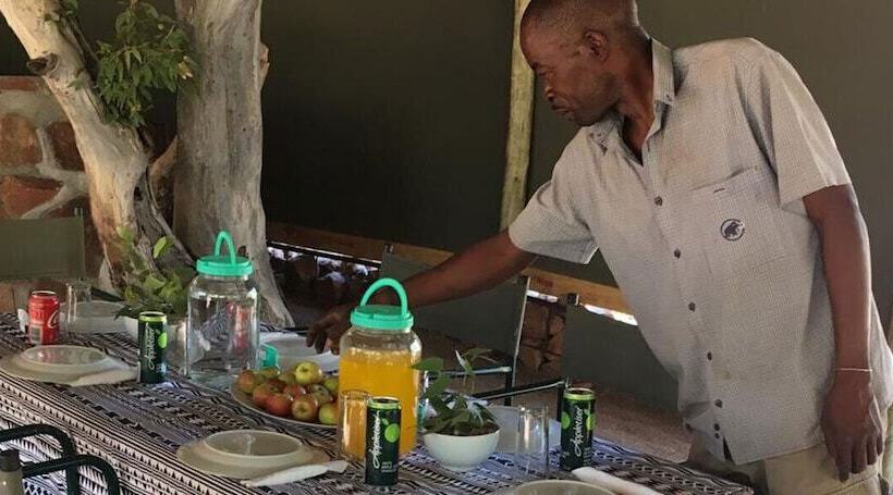 旅馆 Twyfelfontein Tented Camp