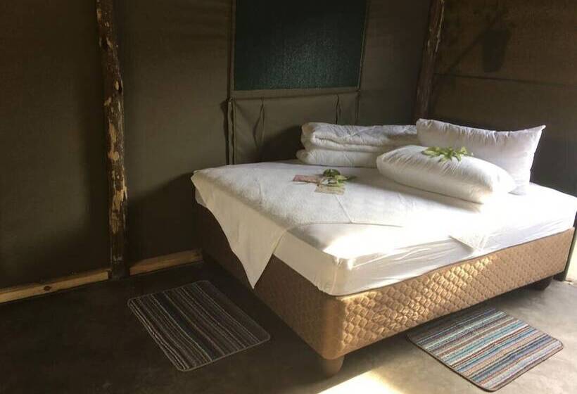 旅馆 Twyfelfontein Tented Camp