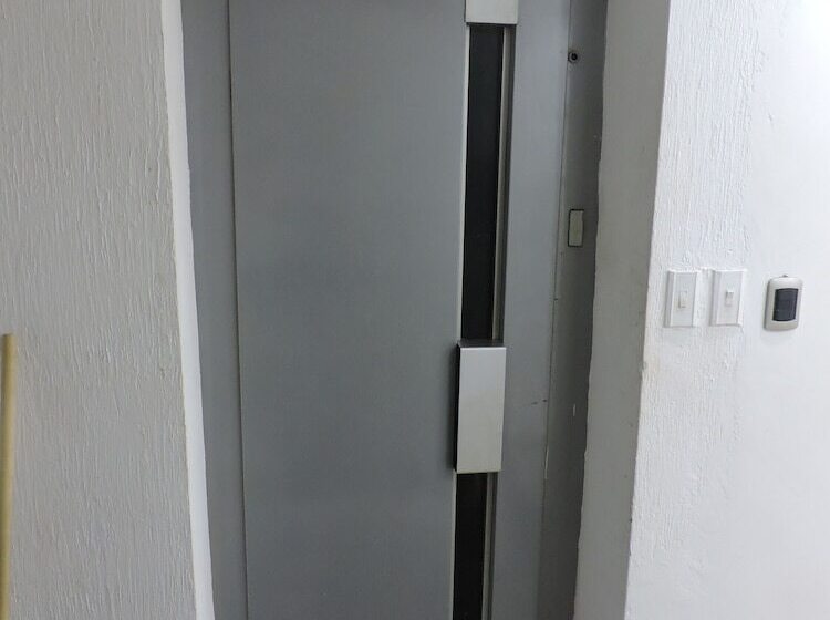 Apartahotel El Dorado