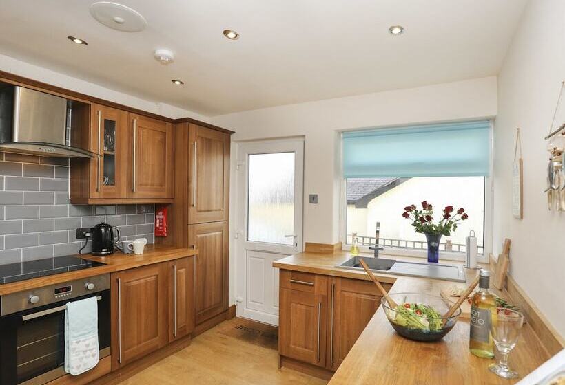 Bay View   Benllech