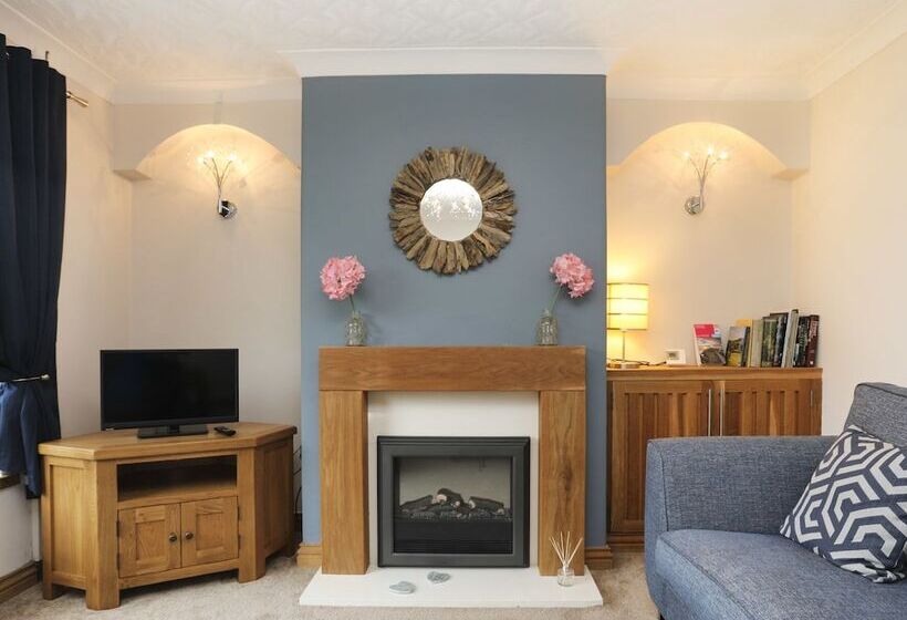 Bay View   Benllech