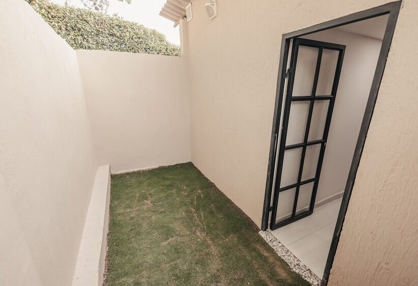 تختخواب و صبحانه Casa Lago Boutique