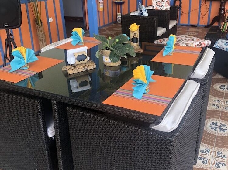 مبيت وإفطار Finca Hotel La Estrella Del Edén