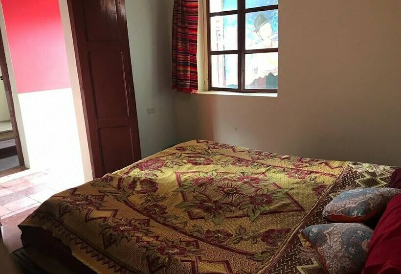 مبيت وإفطار Nuna Hostel