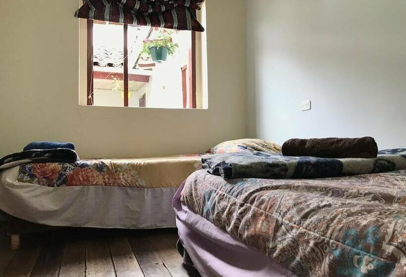 مبيت وإفطار Nuna Hostel