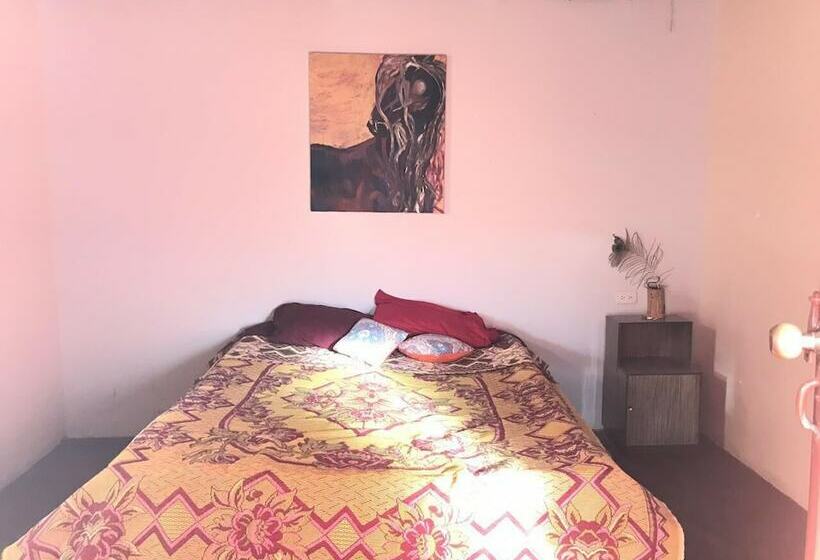 مبيت وإفطار Nuna Hostel