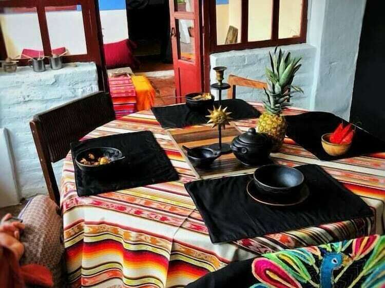 مبيت وإفطار Nuna Hostel