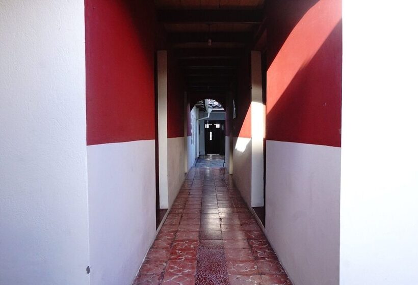 مبيت وإفطار Nuna Hostel