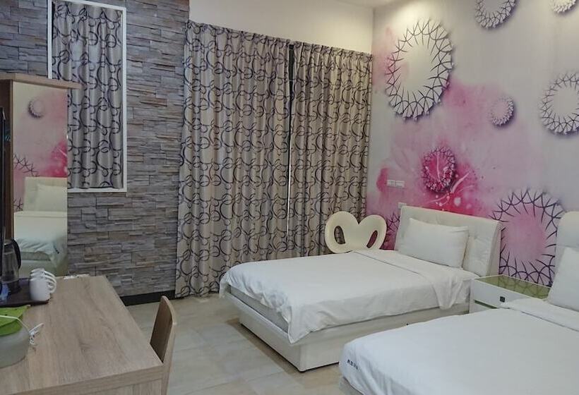 تختخواب و صبحانه Relax Homestay