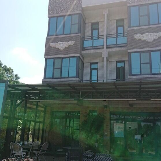 تختخواب و صبحانه Relax Homestay