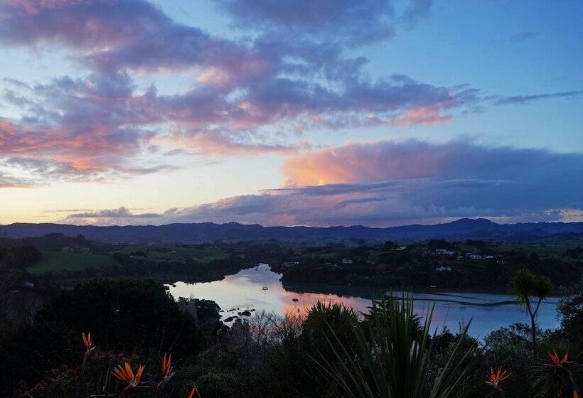 צימר Sandspit Lodge