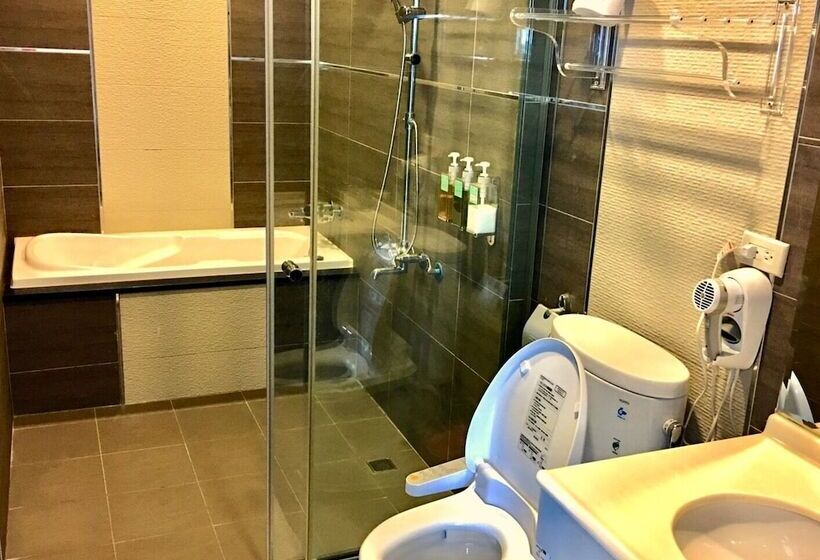 تختخواب و صبحانه Silimu Hostel