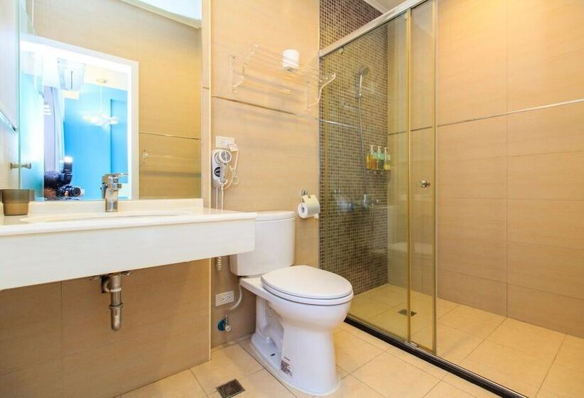 تختخواب و صبحانه Silimu Hostel