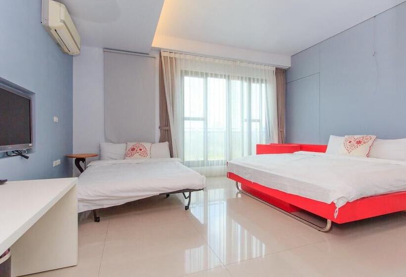 تختخواب و صبحانه Silimu Hostel