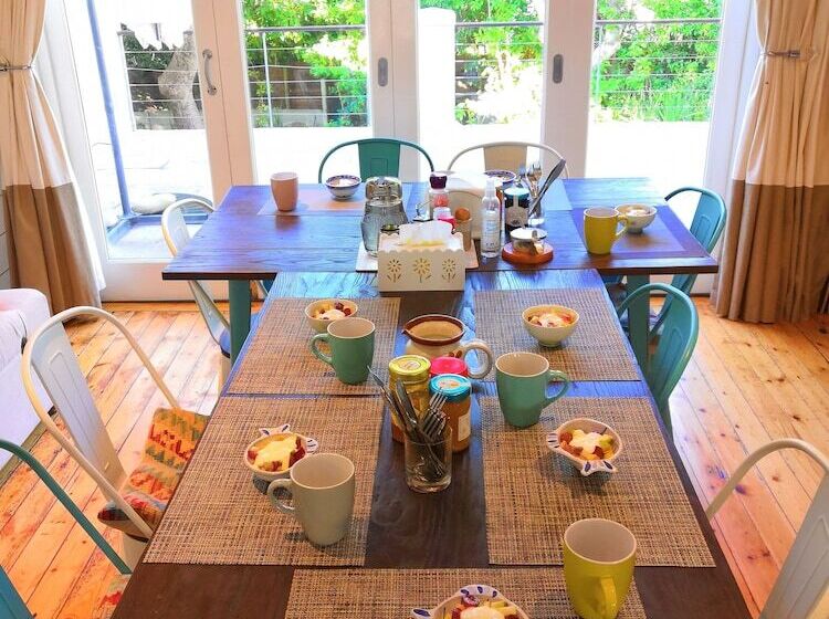 مبيت وإفطار T House