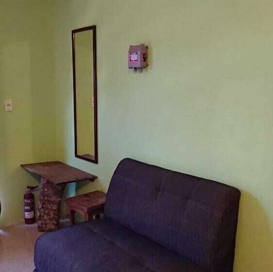 تختخواب و صبحانه Villa Xmaktuun