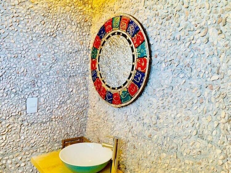 تختخواب و صبحانه Villa Xmaktuun