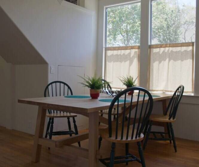 Berkeley Xxl Delux Supreme House