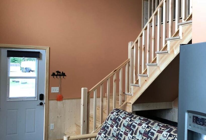 Blue Moon Resort And Motel