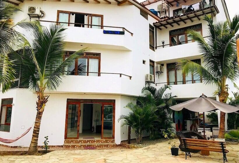 Burgues Mancora   Hostel