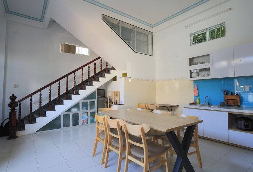 First Hostel Nha Trang