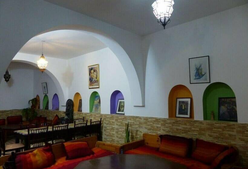 פונדק Auberge Tasra