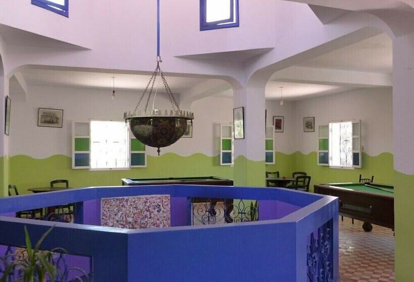 פונדק Auberge Tasra