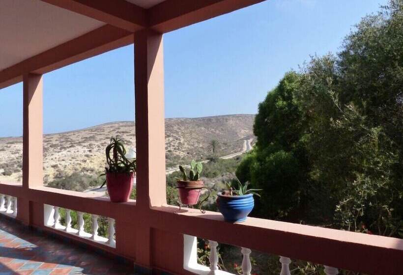 פונדק Auberge Tasra