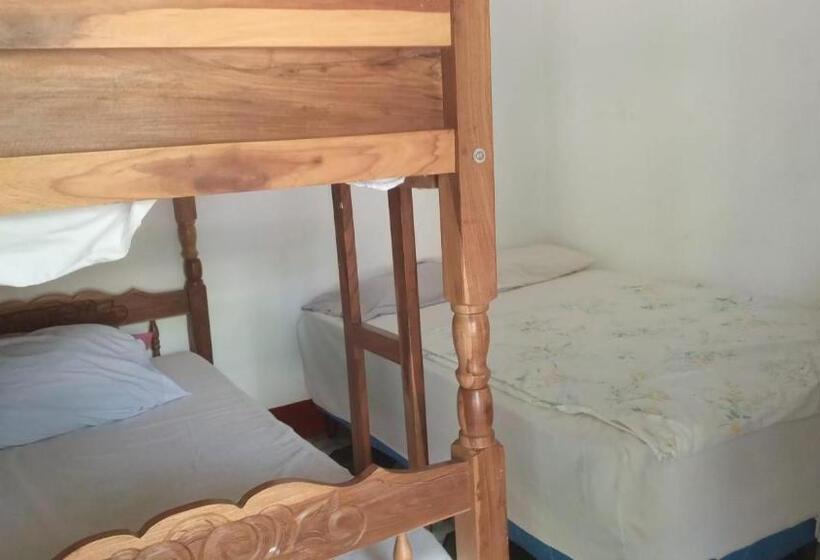 Hostal  Caballo Blanco