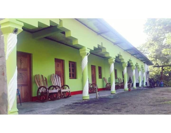 Hostal  Caballo Blanco