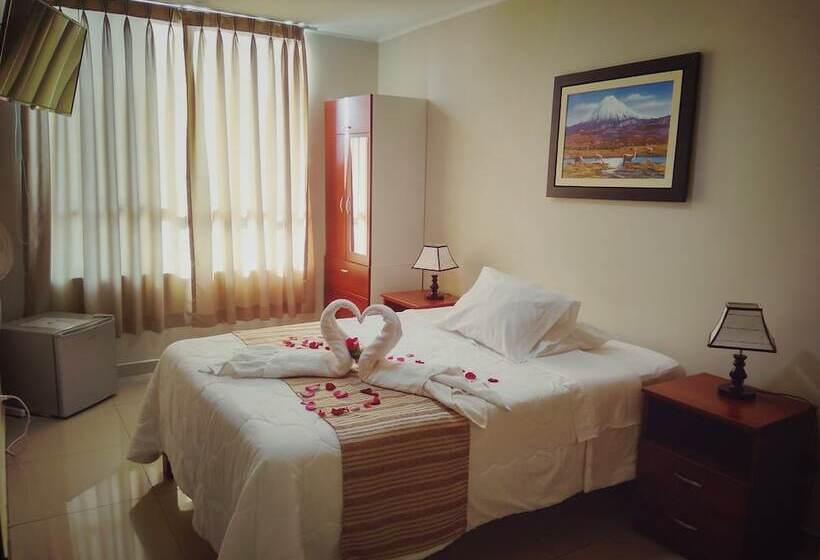 簡易ホテル Piscomar Peru