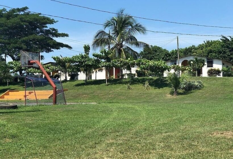 مسافرخانه Hostería Pacific Stone