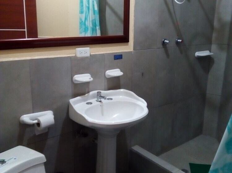 Hostal La Rueda