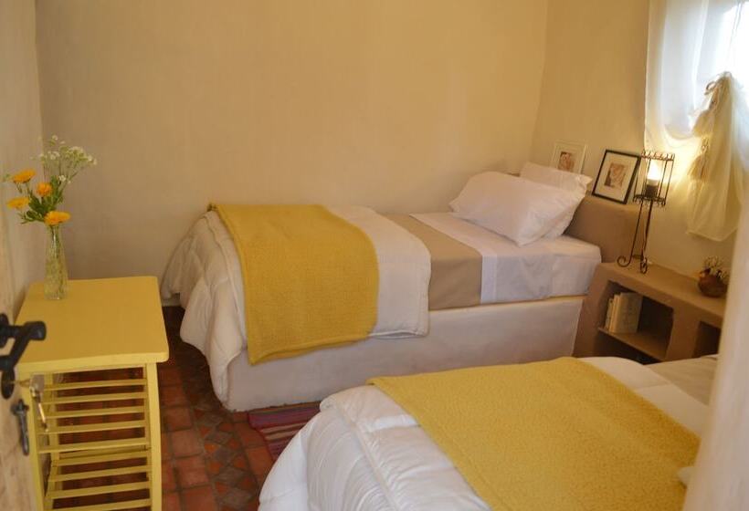 簡易ホテル Posada Tika