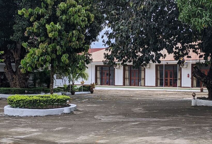 בית מלון כפרי Amaan Ocean Kihinani