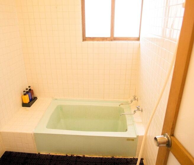 فندق Annupuri Mountain View Lodge