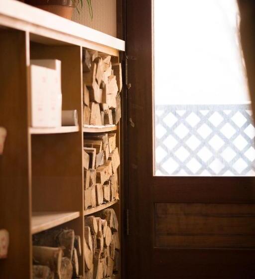 فندق Annupuri Mountain View Lodge