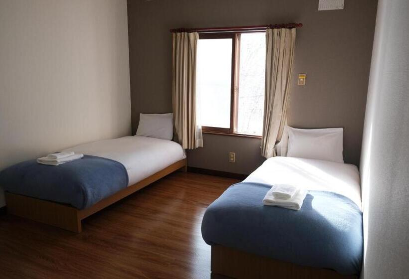 فندق Annupuri Mountain View Lodge