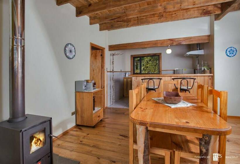 בית מלון כפרי Antuquelen Lodge Cabañas