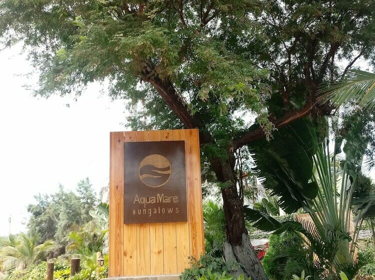 هتل Aquamare Bungalows